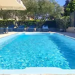 Endless Summer House Barbara Zadar