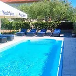 Endless Summer House Barbara Zadar