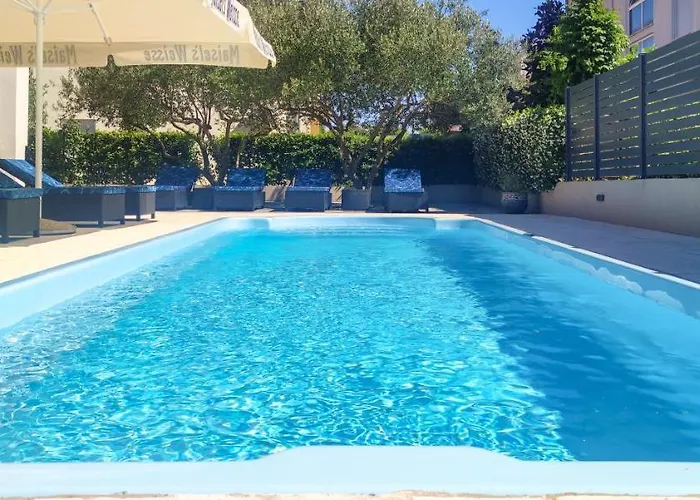 Endless Summer House Barbara Ζαντάρ