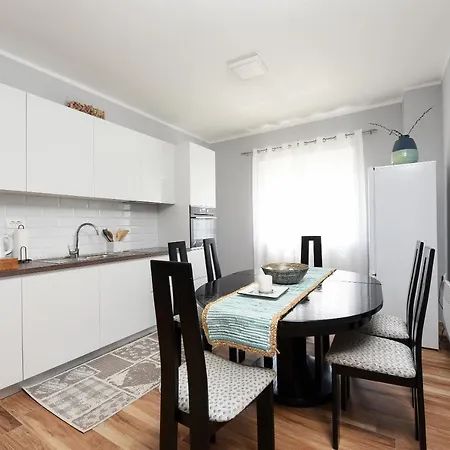 Endless Summer House Barbara